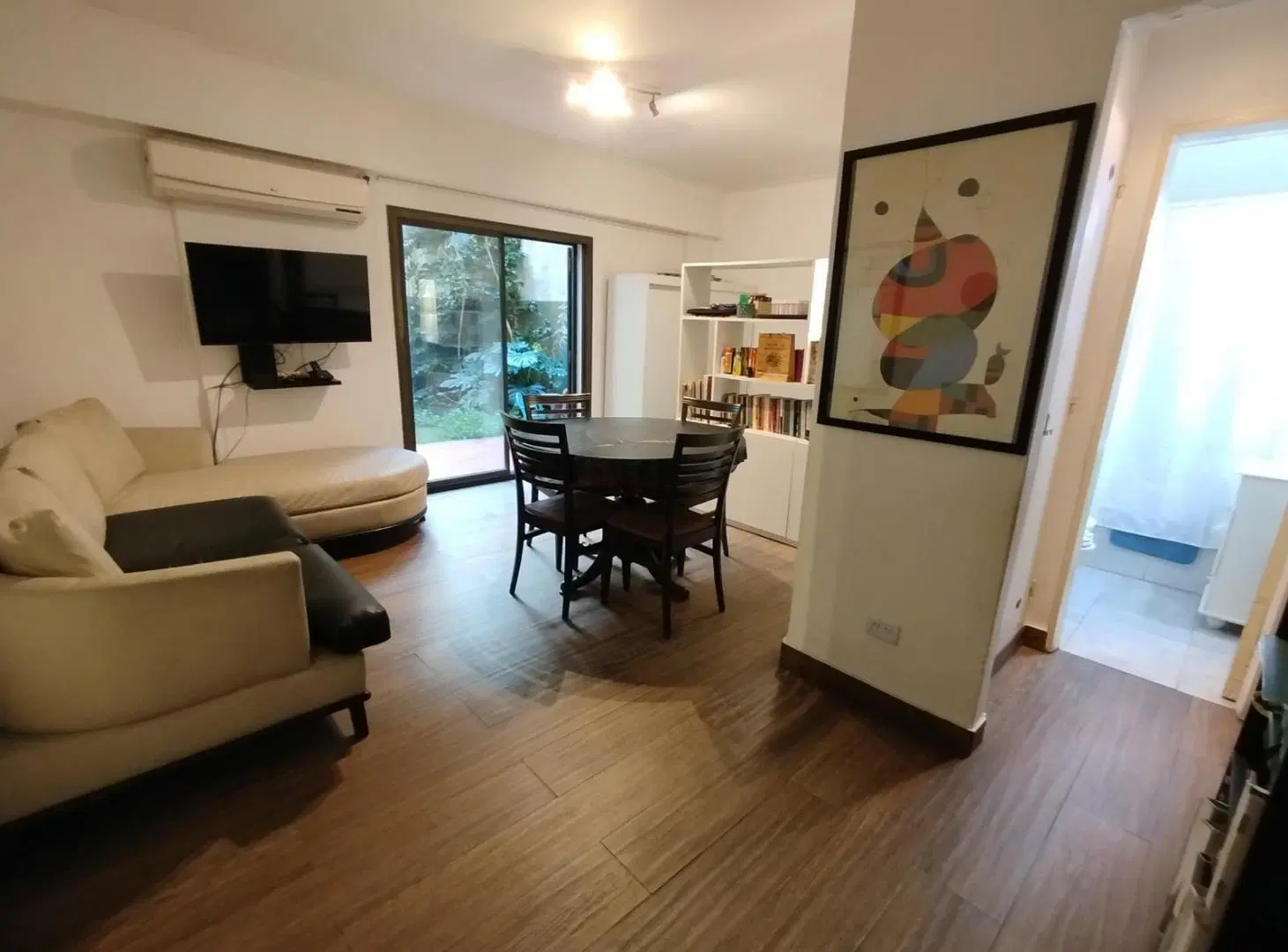 VENTA DEPARTAMENTO 2 AMBIENTES CON DOS PATIOS, EN BARRIO NORTE, APTO CREDITO Y PROFESIONAL 2