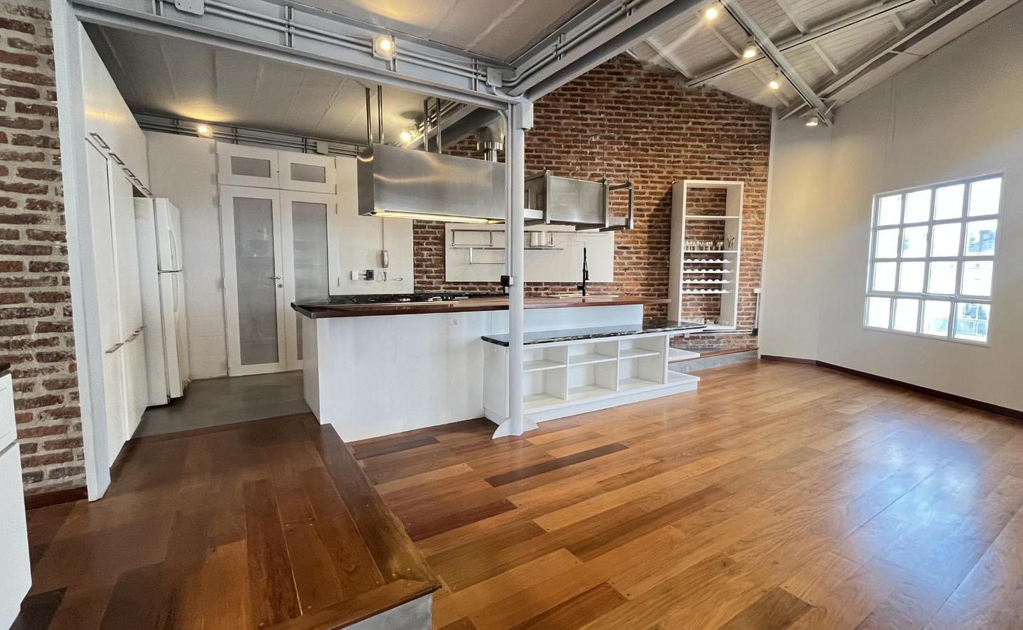 Foto de VENTA DEPARTAMENTO 3 AMBIENTES CON COCHERA Y TERRAZA AL FRENTE EN SILOS, imagen 3