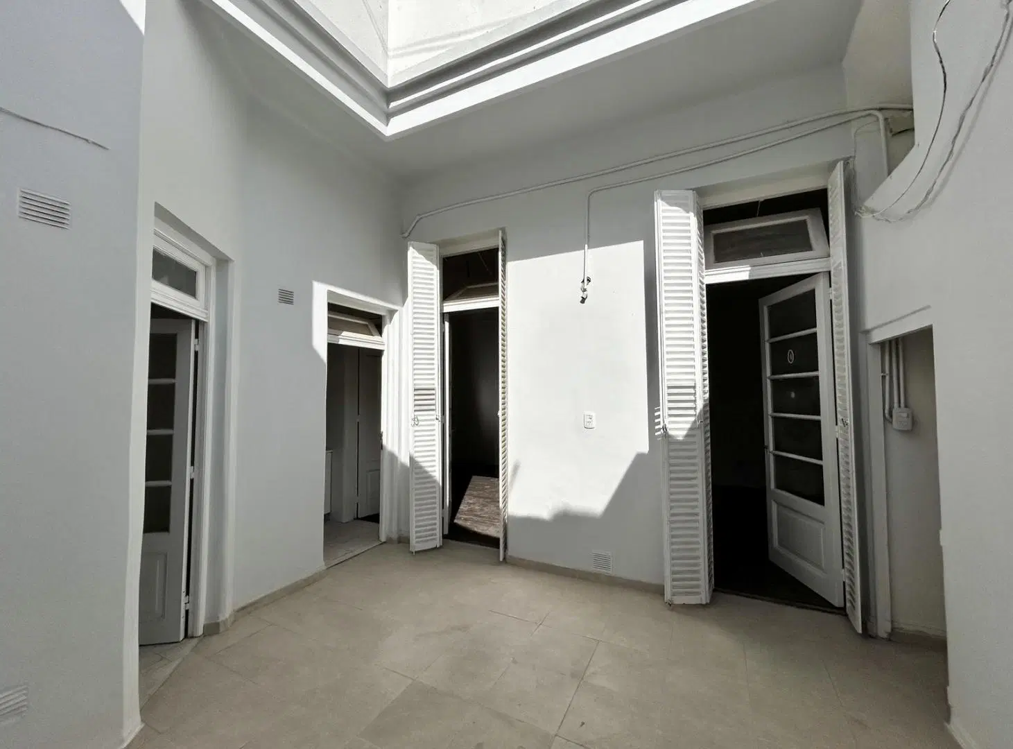 Venta renovado PH de 2 Ambientes con Patio Propio en Paternal. Apto Profesional y Crédito. 2