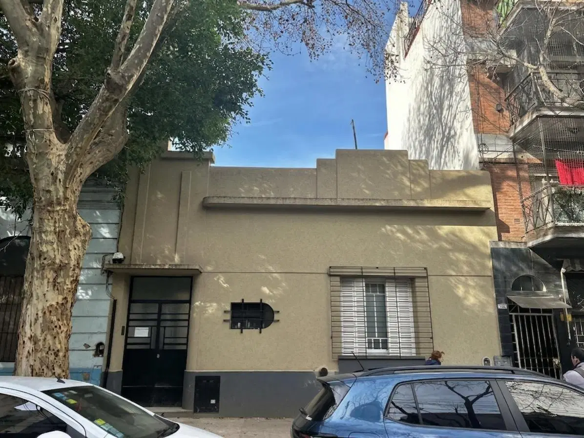 Venta renovado PH de 2 Ambientes con Patio Propio en Paternal. Apto Profesional y Crédito. 1