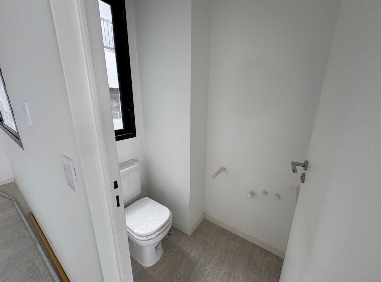 Foto de Venta Departamento de 2 Ambientes con Balcón Terraza, a Estrenar en, imagen 1