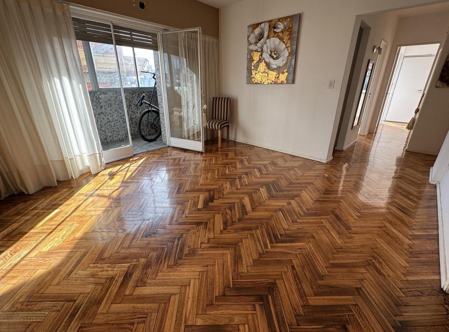 Foto de Venta semipiso alto, departamento 3 ambientes con balcón apto credito, imagen 1
