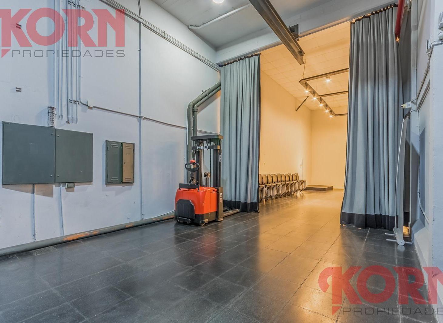 Foto de VENTA IMPORTANTE PROPIEDAD COMERCIAL, DOBLE FRENTE, PORTÓN LEVADIZO, imagen 3
