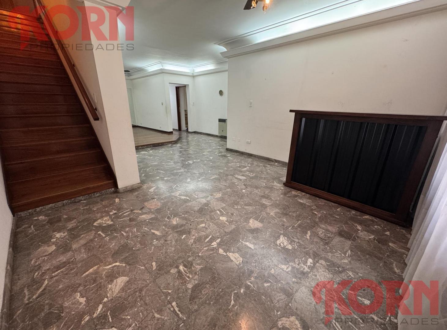 Foto de VENTA CASA LOTE PROPIO 4 AMBIENTES CON DEPENDENCIA GARAJE PATIO CON, imagen 3