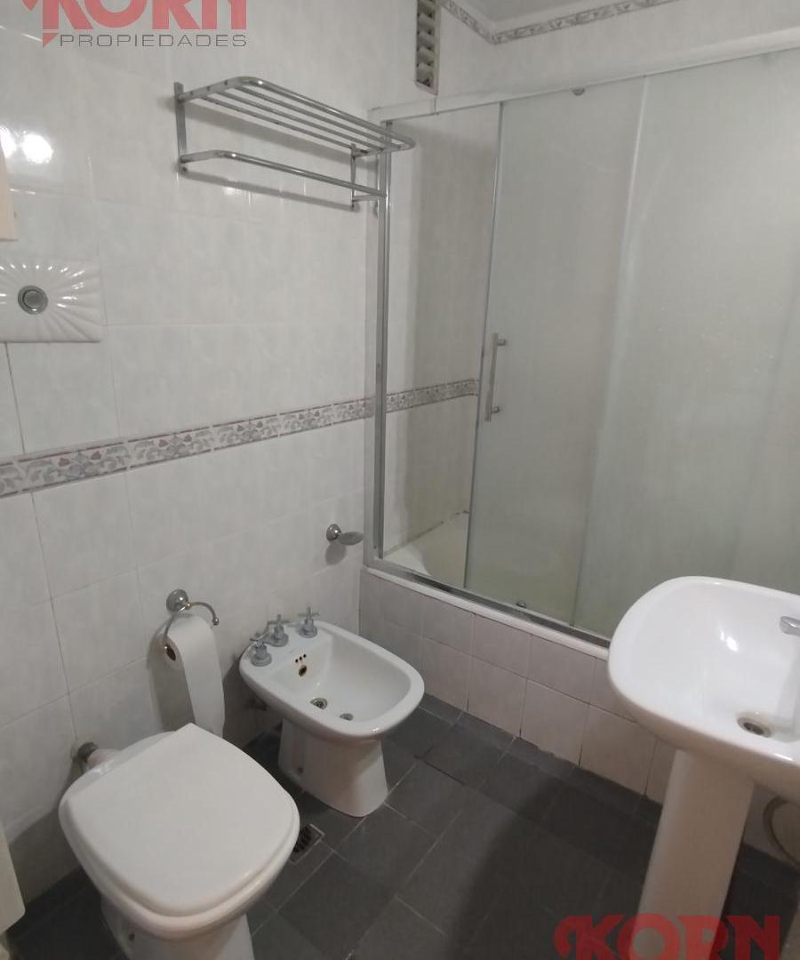 Foto de VENTA DEPARTAMENTO EN TORRE 4 AMBIENTES CON BALCON Y COCHERA EN, imagen 2