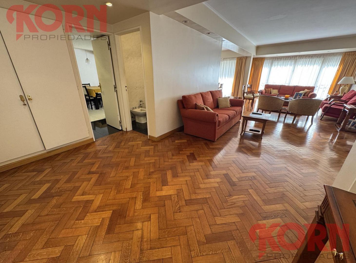 Foto de VENTA SEMIPISO DE 4 AMBIENTES CON BACLON, DEPENDENCIA, COCHERA Y, imagen 4