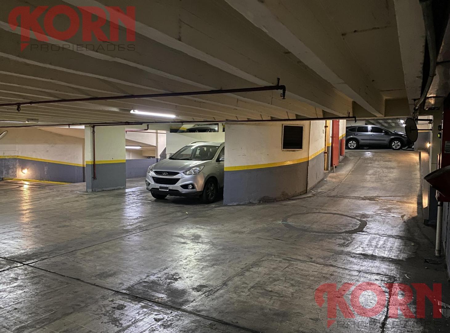 Foto de VENTA COCHERA FIJA Y CUBIERTA DE 12,34m², CÓMODA RAMPA, EN RECOLETA /, imagen 2