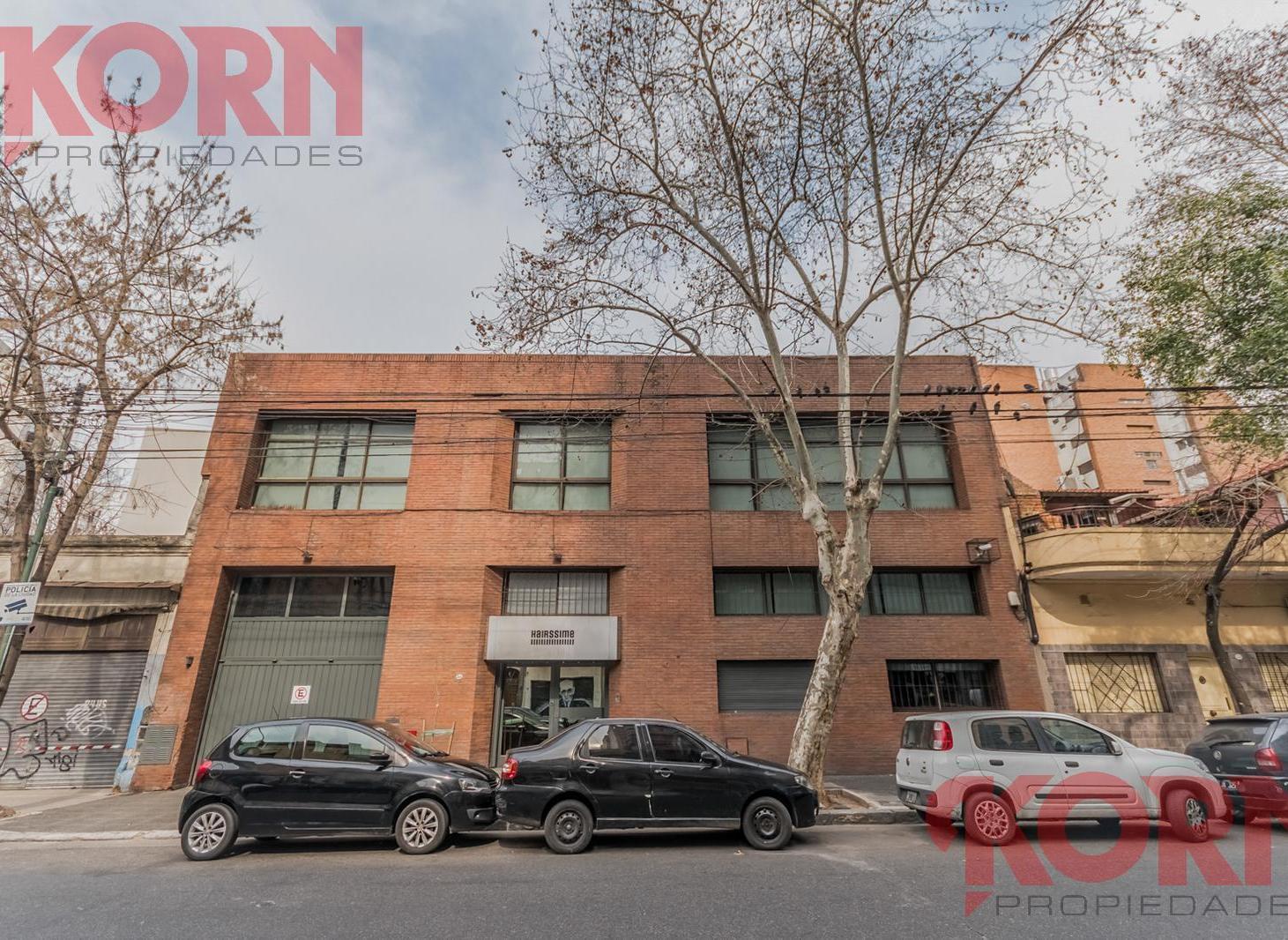 Foto de VENTA IMPORTANTE PROPIEDAD COMERCIAL, DOBLE FRENTE, PORTÓN LEVADIZO, imagen 1