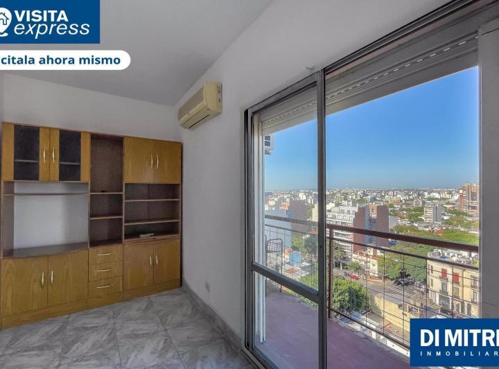 ¡Viví en este espactacular 3 ambientes con una vista unica! 2
