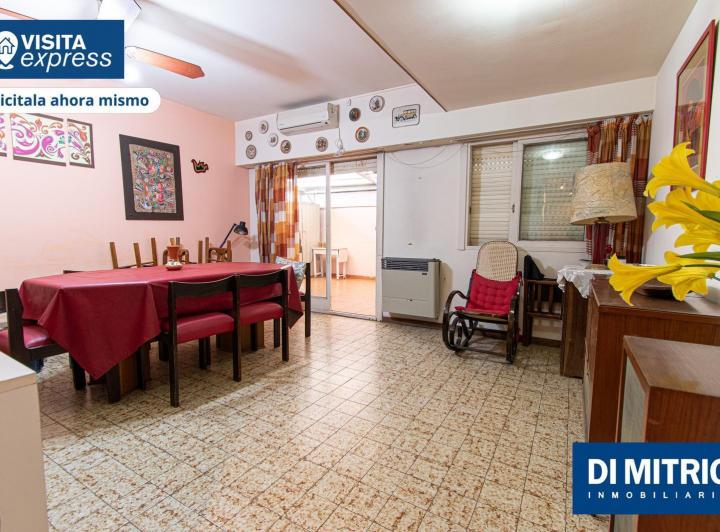 ¡Vivi la amplitud de dos departamentos con un GRAN patio! Visitalo Express HOY mismo! 4
