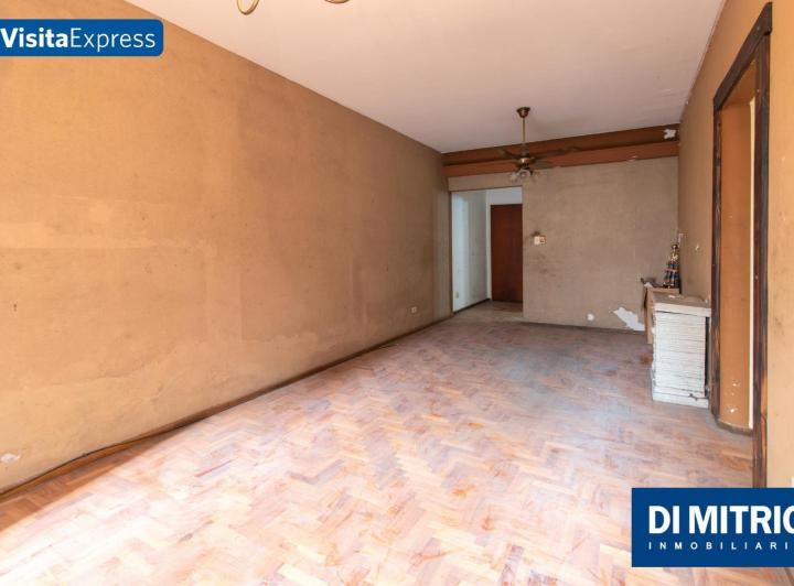 ¡4 Ambientes con Patio y Balcon para reciclarlo a tu gusto! Visitalo Express HOY mismo! 1