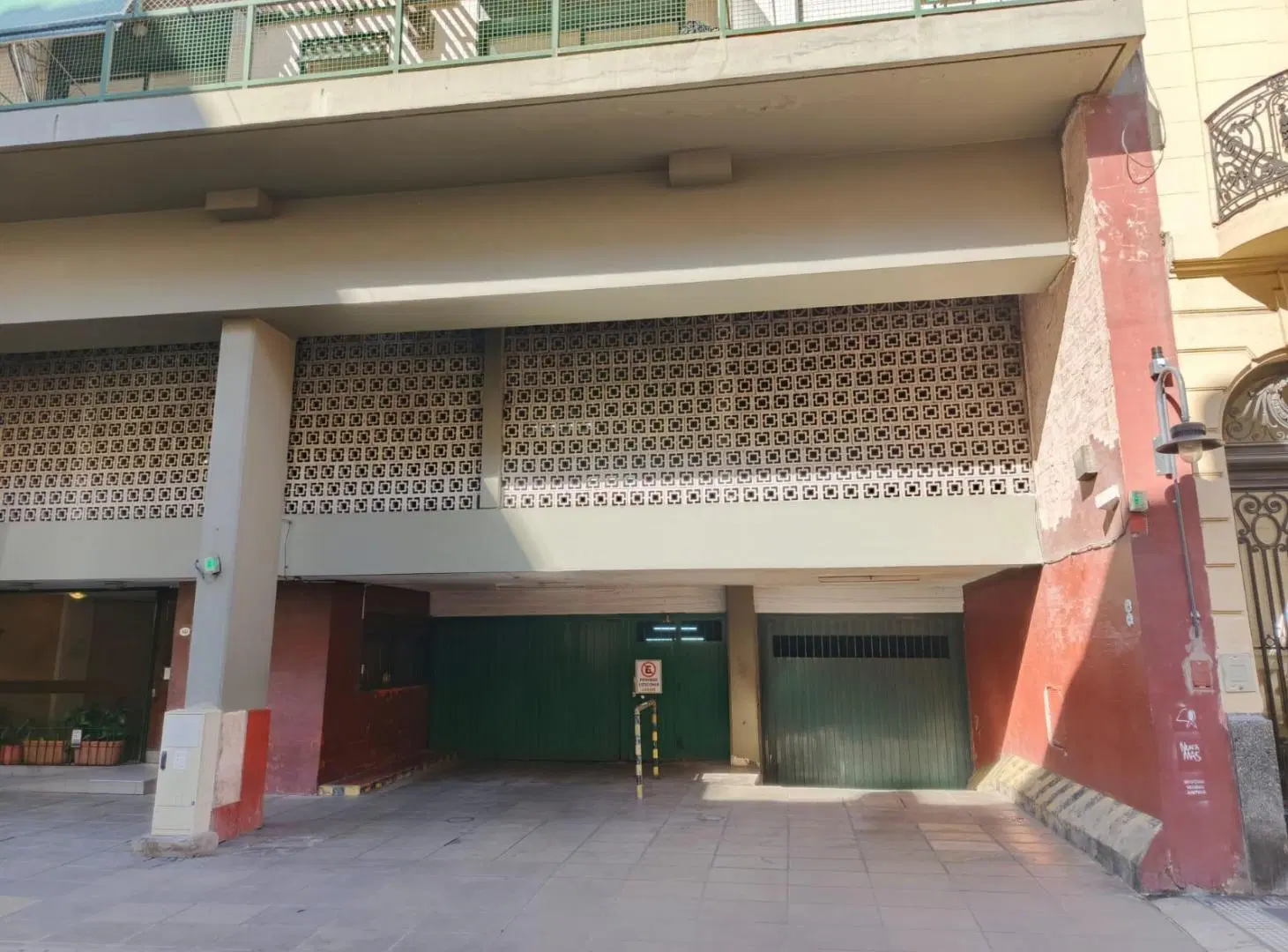 Cochera en San Telmo con Seguridad 2