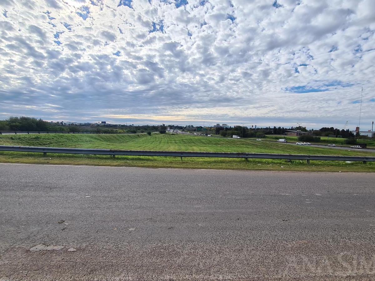Terreno - Venta y Alquiler - San Martin 3