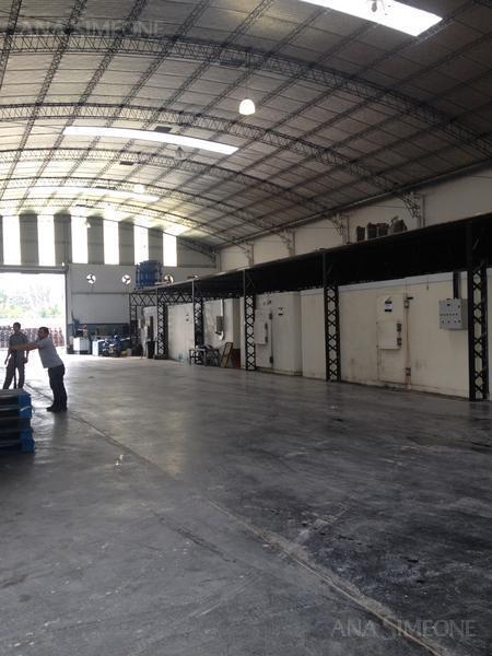 Excelente Nave Industrial de 1500 m² Sobre 5100 m² de Lote 5