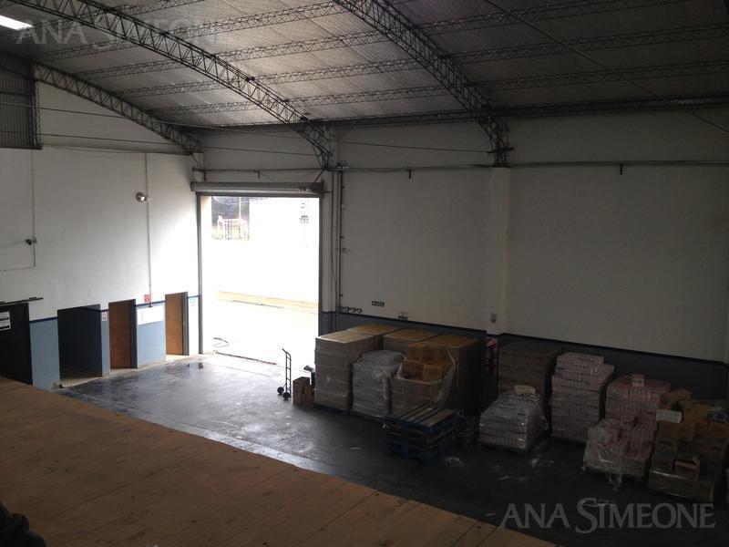 Excelente Nave Industrial de 1500 m² Sobre 5100 m² de Lote 2
