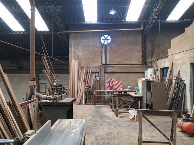 Excelente Deposito de 1200 m². Totales. Sobre Lote con Doble Frente 3