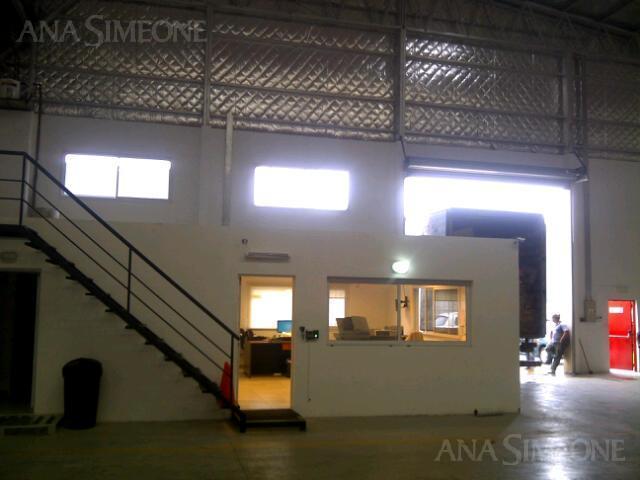 Foto de Nave Industrial - Venta con Renta - Escobar, imagen 4