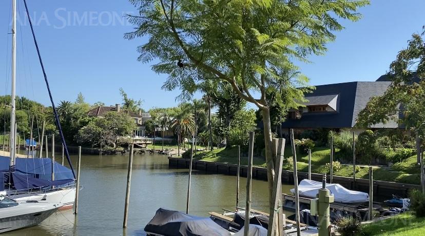 Casa en Venta - Barrio Bahia del Sol 1