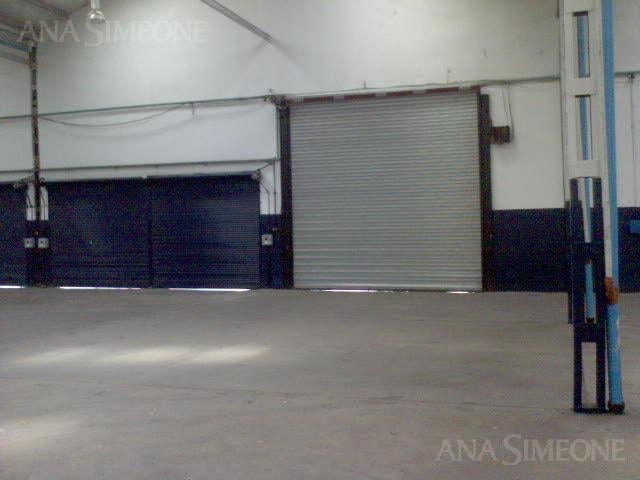 Foto de Nave Industrial - Alquiler - Hurlingham, imagen 3
