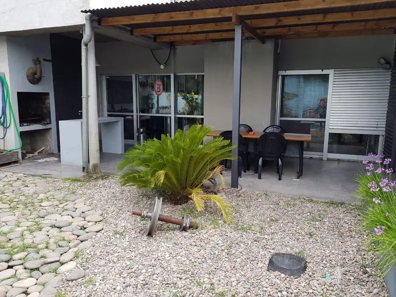 Casa - venta  - Martinez 4