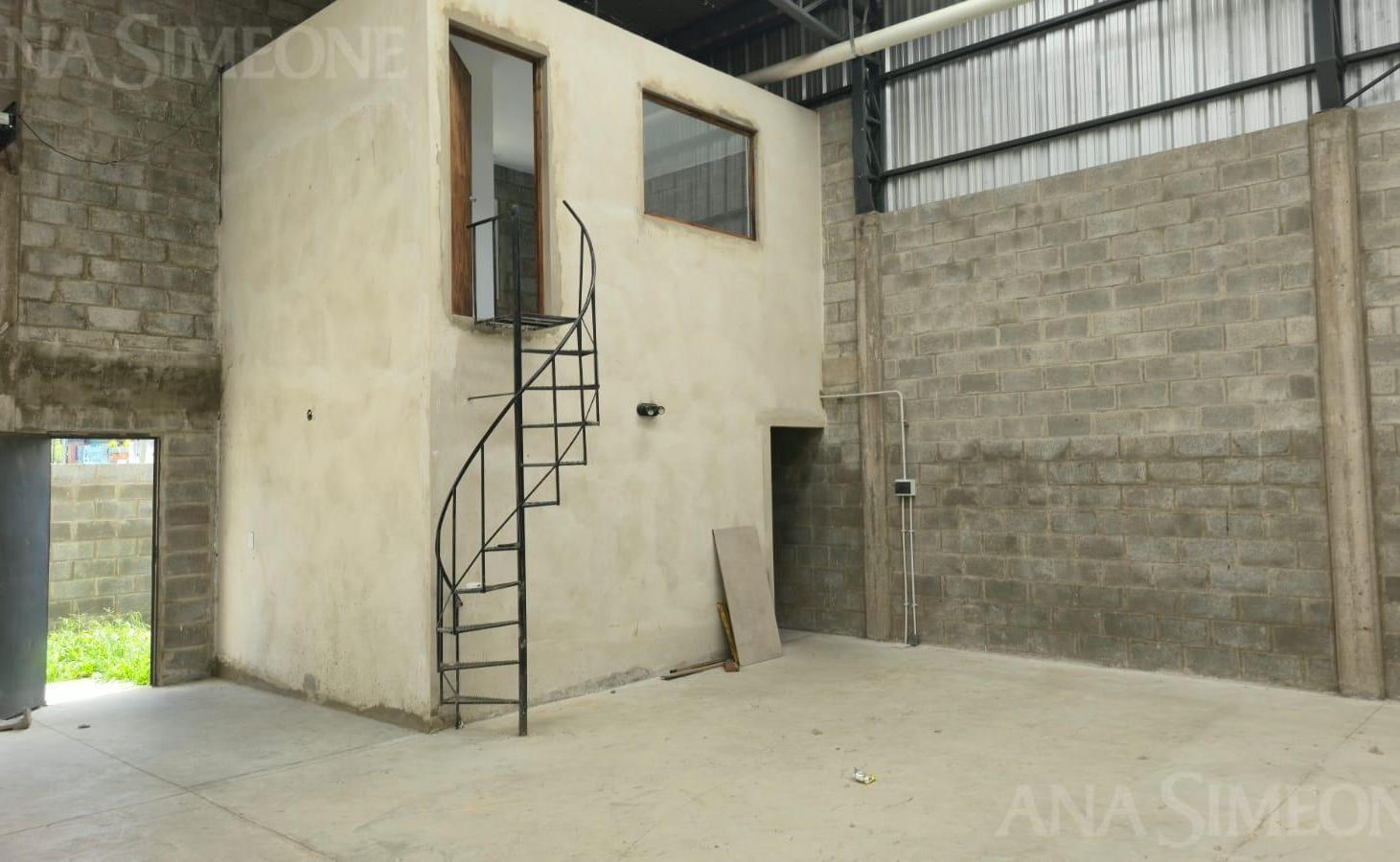 Foto de Nave Industrial - Tigre Ricardo Rojas - Venta y Alquiler, imagen 4