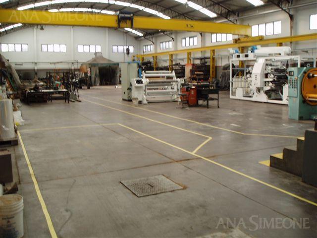 Foto de San Isidro - Martinez | Alquiler | Nave Industrial - Depósito con, imagen 3