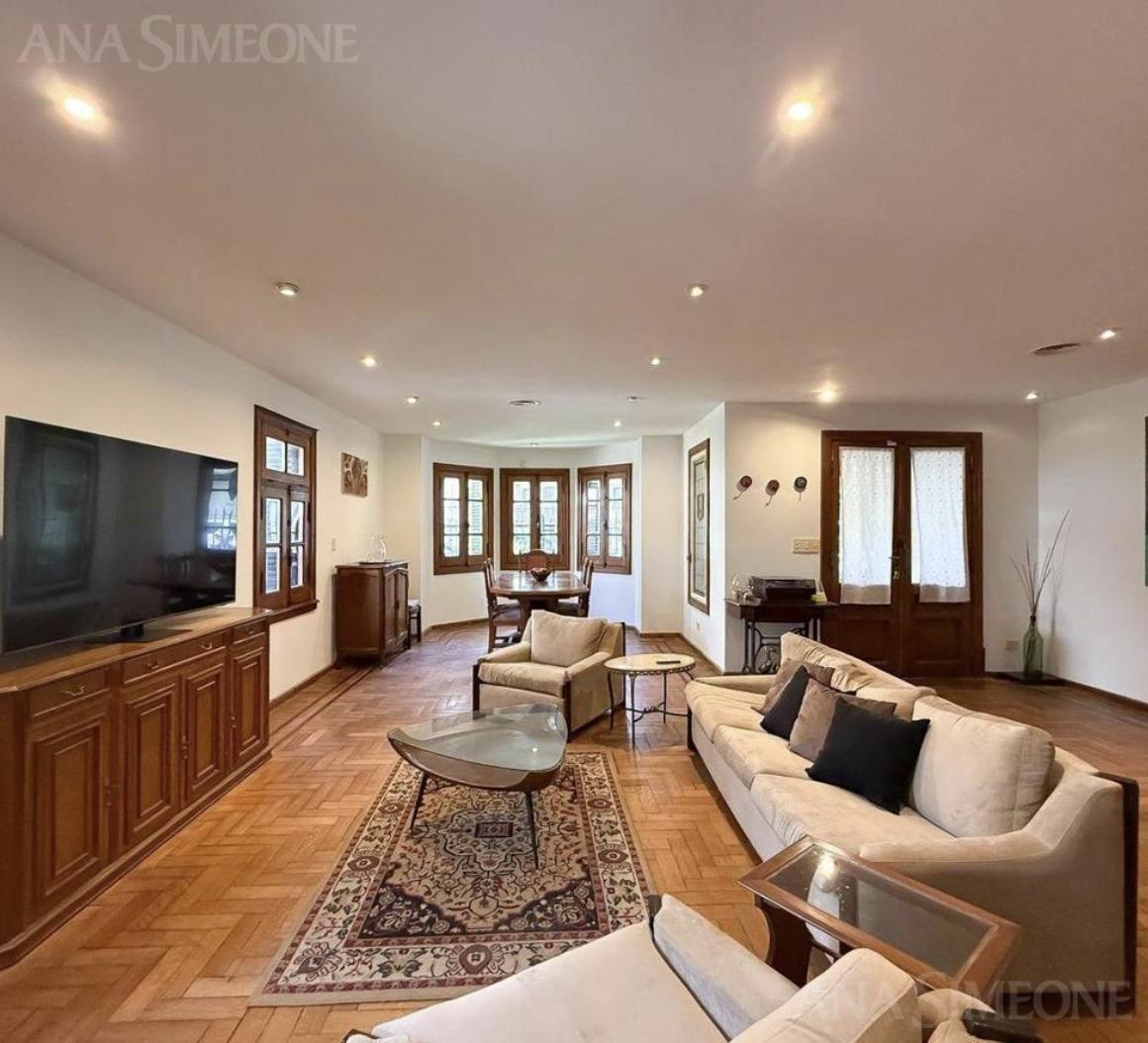 Foto de Casa en venta Martinez 7 ambientes con pileta, imagen 2