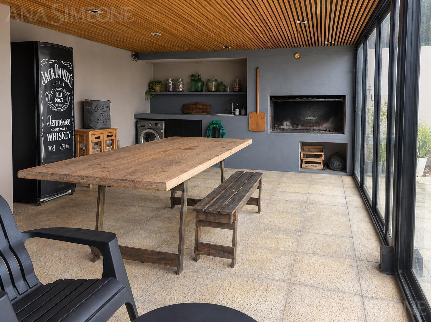 Foto de Departamento 3 ambientes en venta Belgrano R con cochera, imagen 2