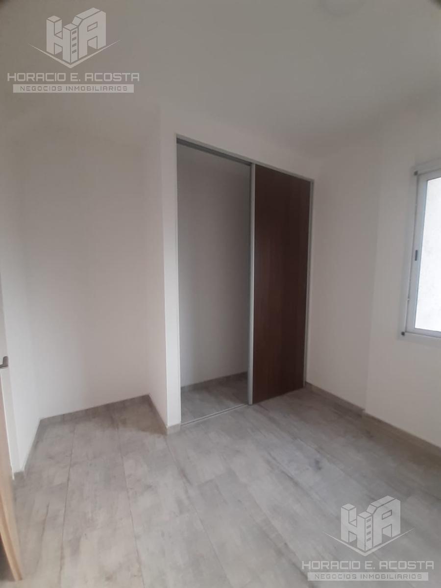 Unidad 2 Ambientes en Venta C/ Balcon 5