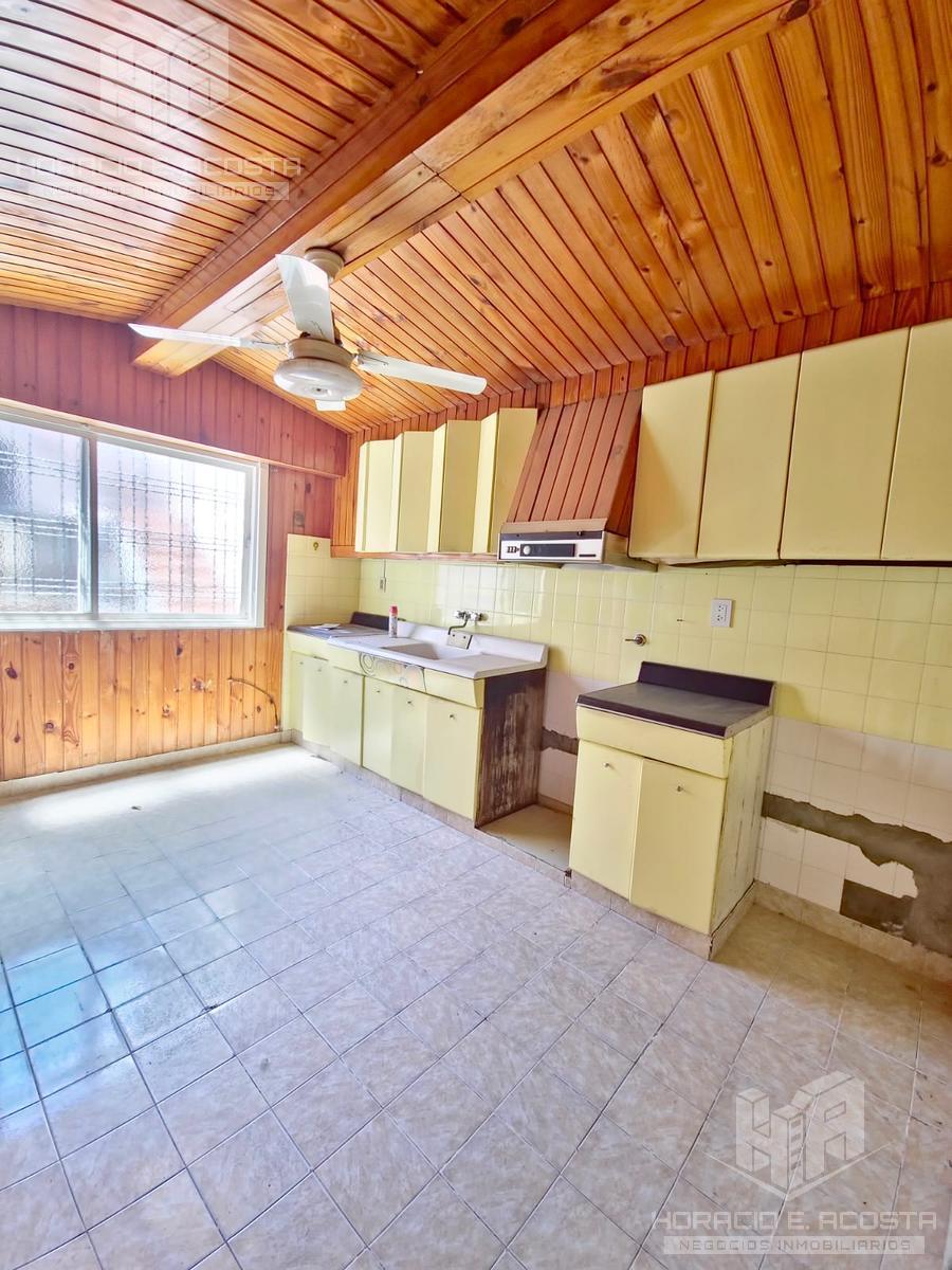 Foto de CASA 5 AMB - VENTA - Santos Lugares, imagen 2
