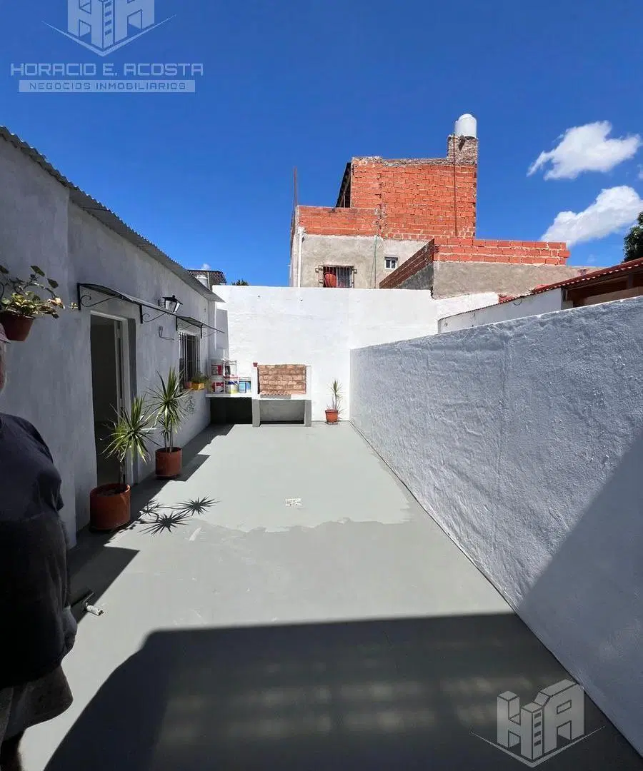 PH con parrilla y patio - dos ambientes - suarez 8