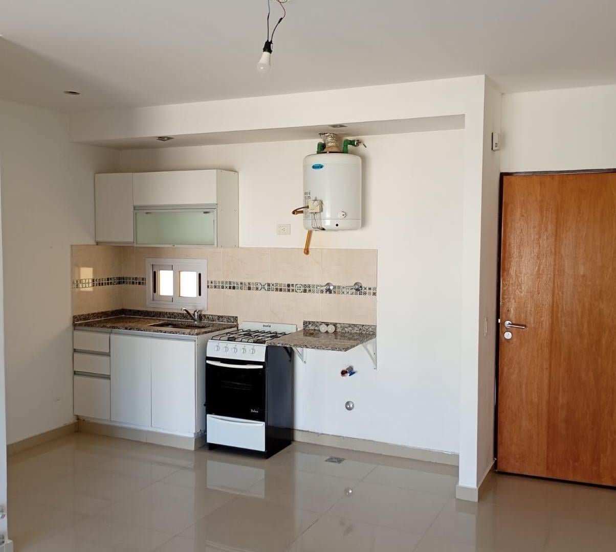 Foto de 2 AMBIENTES - ALQUILER - SAN MARTIN CENTRO, imagen 3