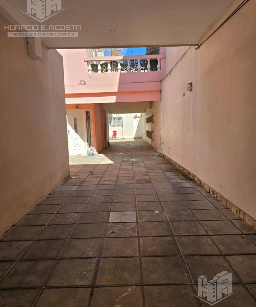 Foto de Casa 3 ambientes con cochera en Villa Bosch, imagen 2