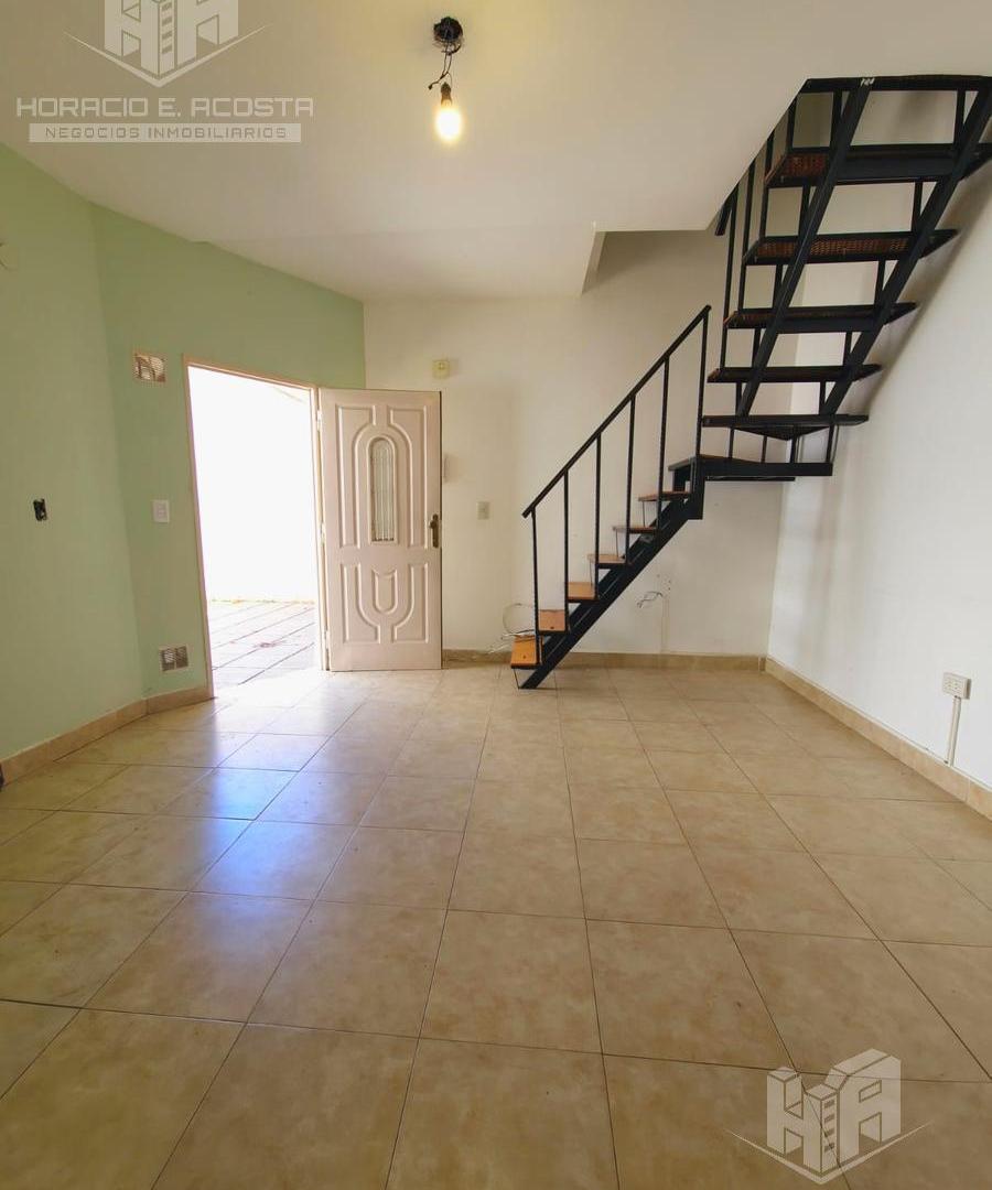 Foto de Casa 3 ambientes con cochera en Villa Bosch, imagen 3