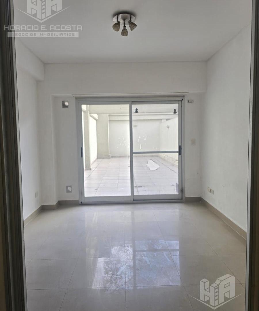 Foto de 2 AMBIENTES CON PATIO ALQUILER SAN MARTIN, imagen 4