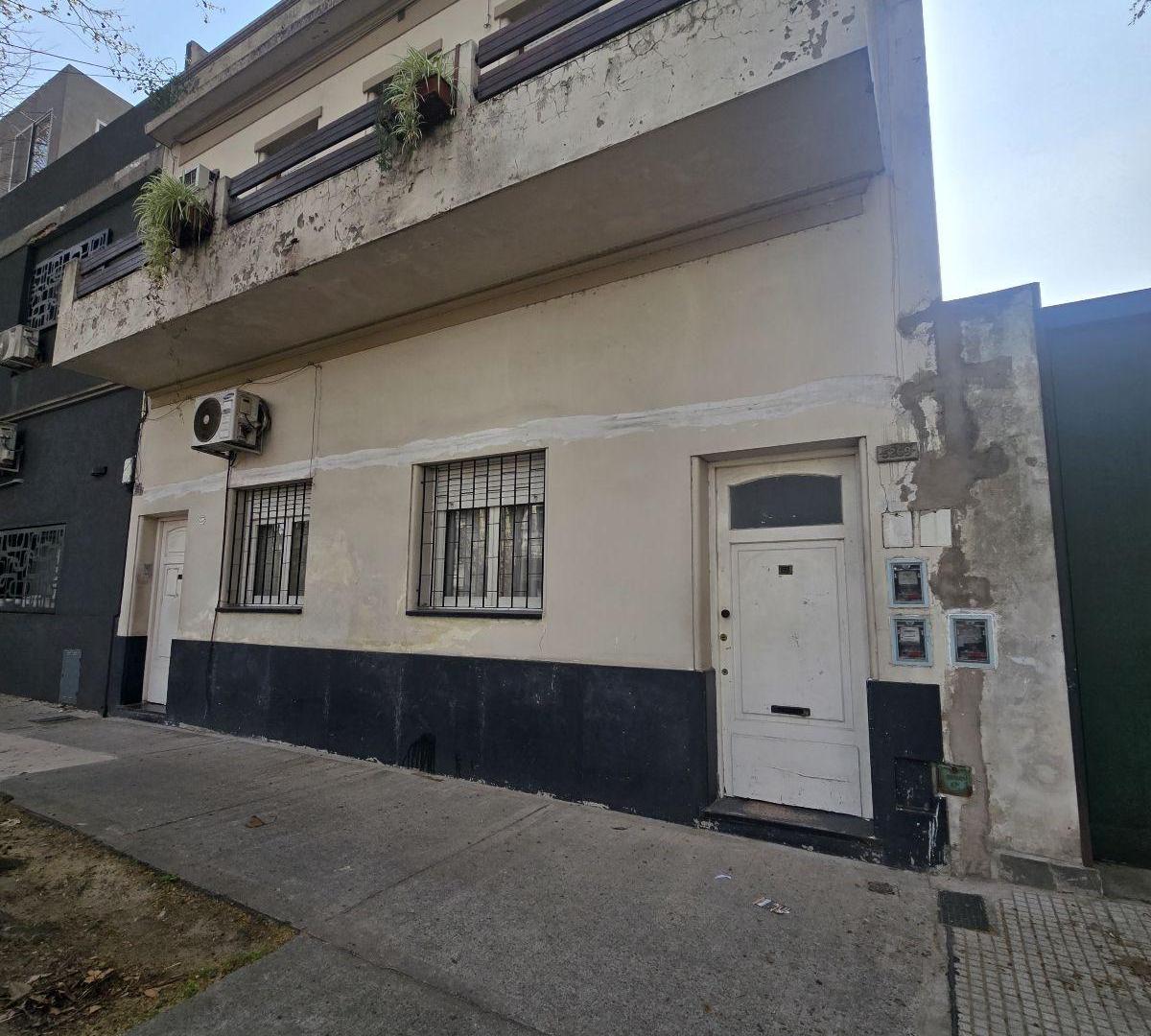 Foto de PH 3 ambientes con patio y balcón - Villa Devoto, imagen 1