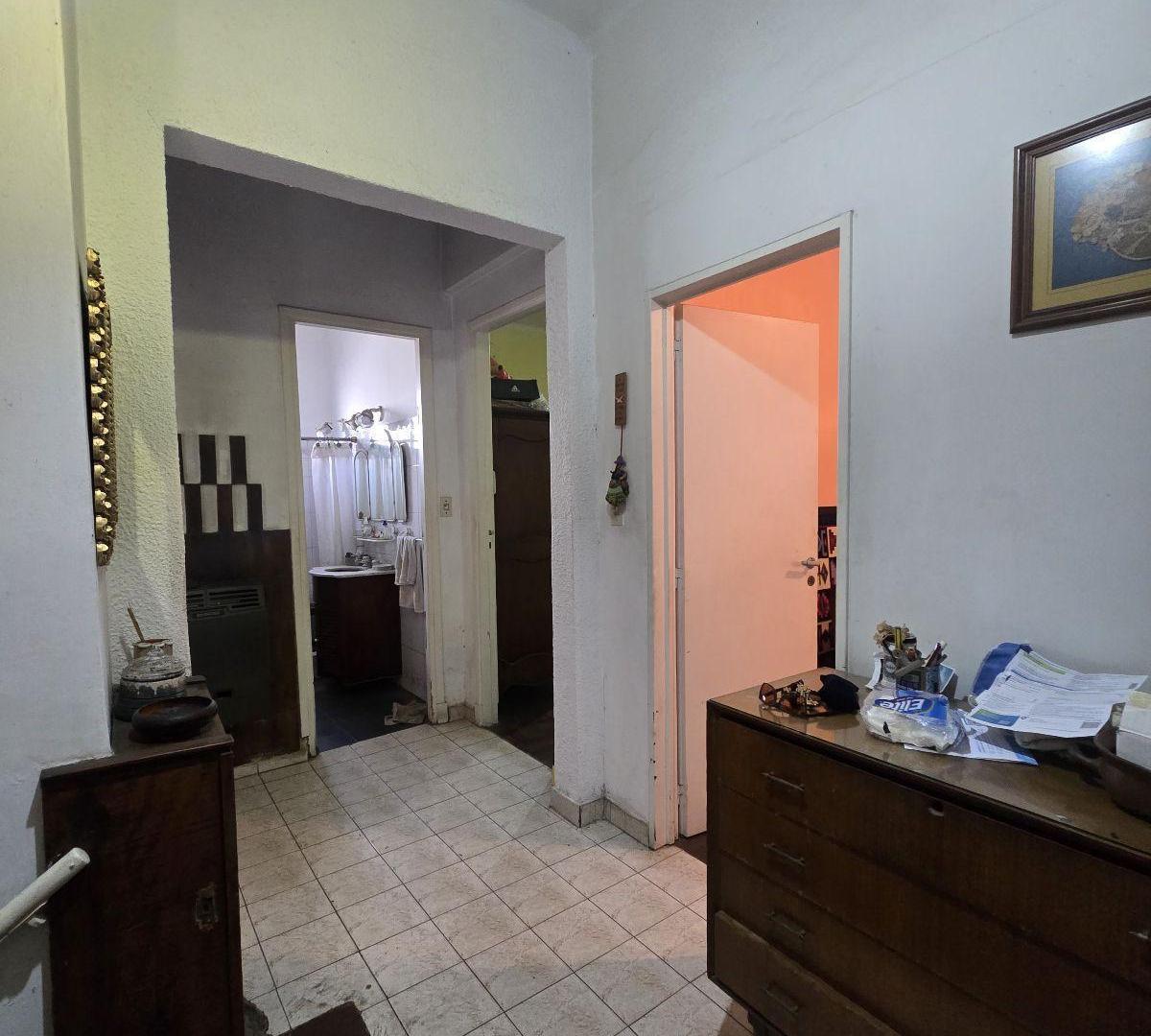 Foto de PH 3 ambientes con patio y balcón - Villa Devoto, imagen 2