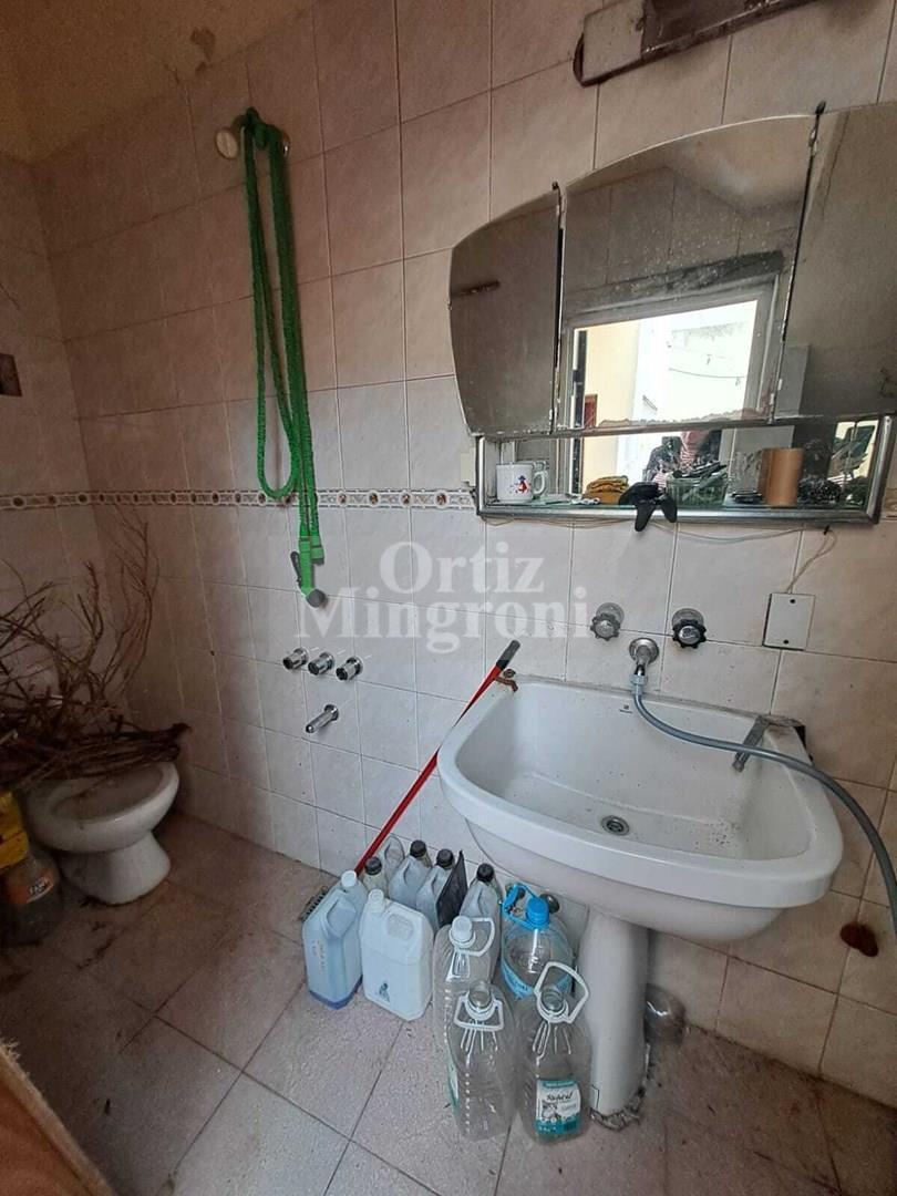 Casa en Venta Ubicado en Lomas de Zamora, G. B. a. Zona Sur 5