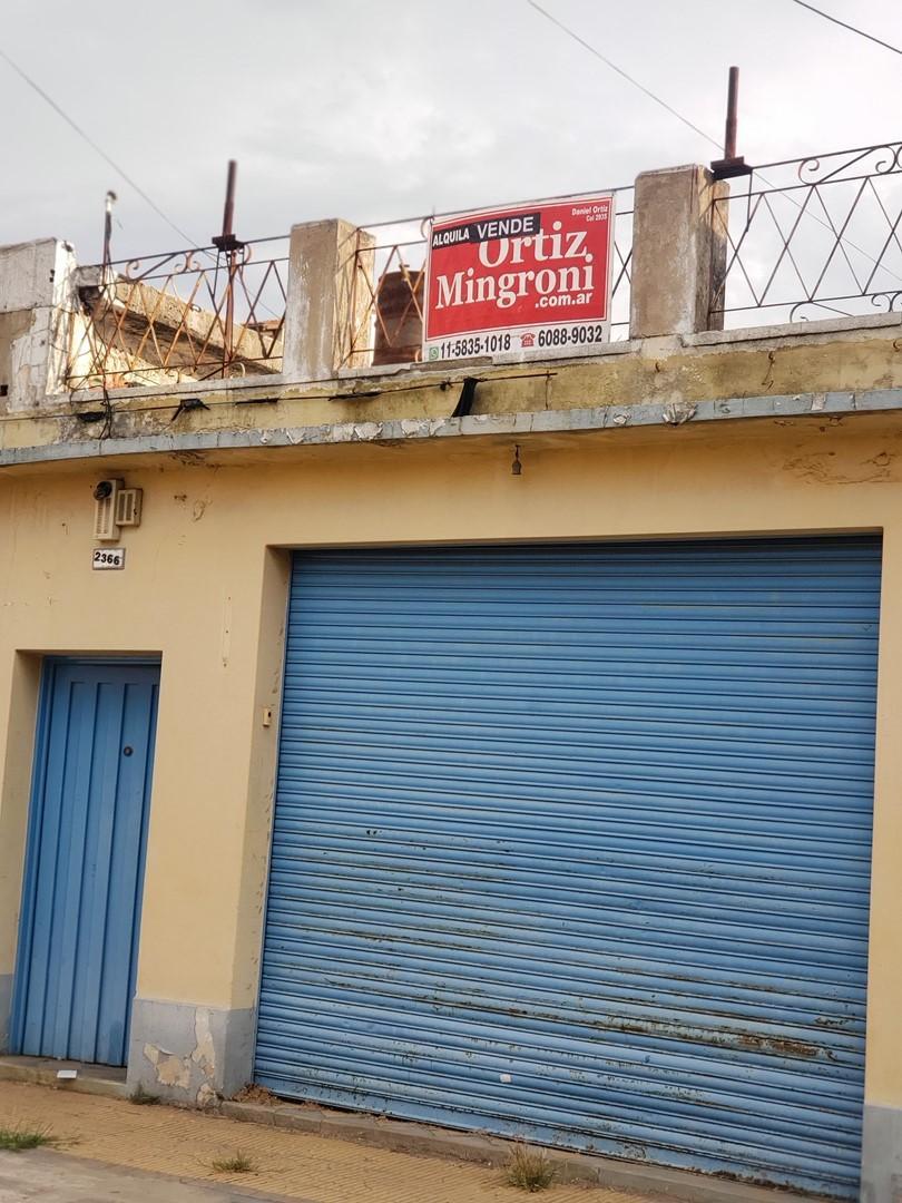 Depósito Galpón en Venta Ubicado en Lomas de Zamora, G. B. a. Zona Sur 4