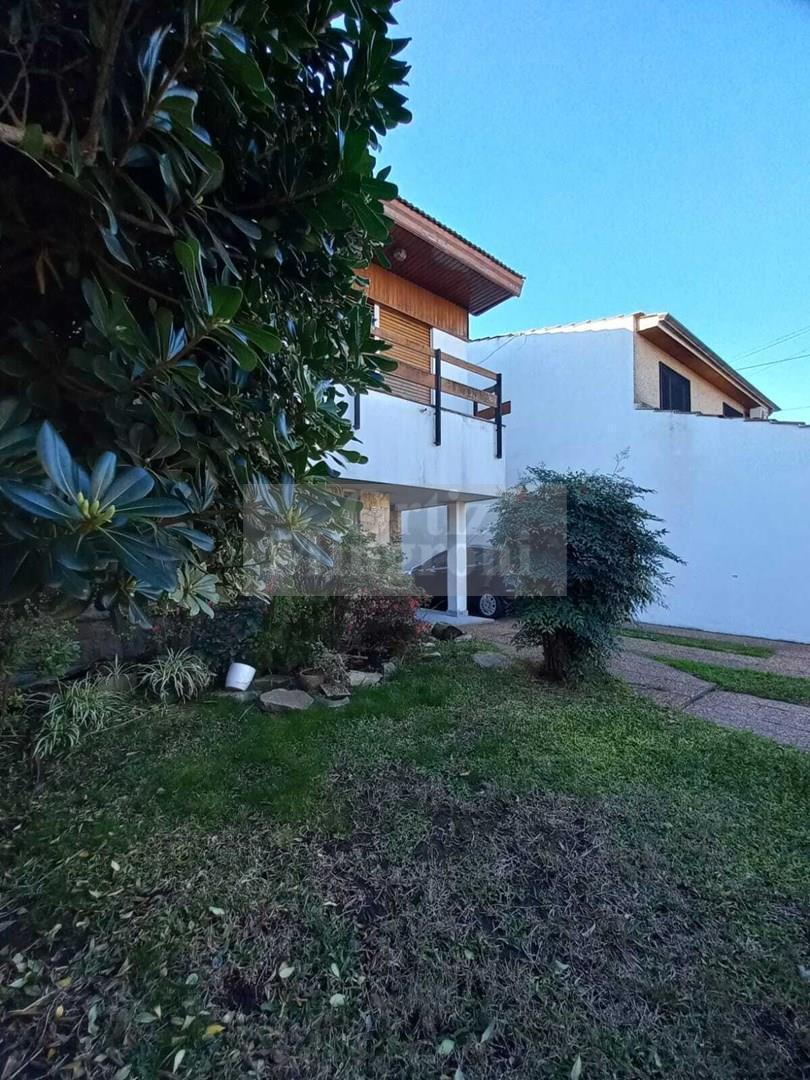 Excelente Chalet en Venta en Lomas de Zamora, G. B. a. Zona Sur, Argentina 2