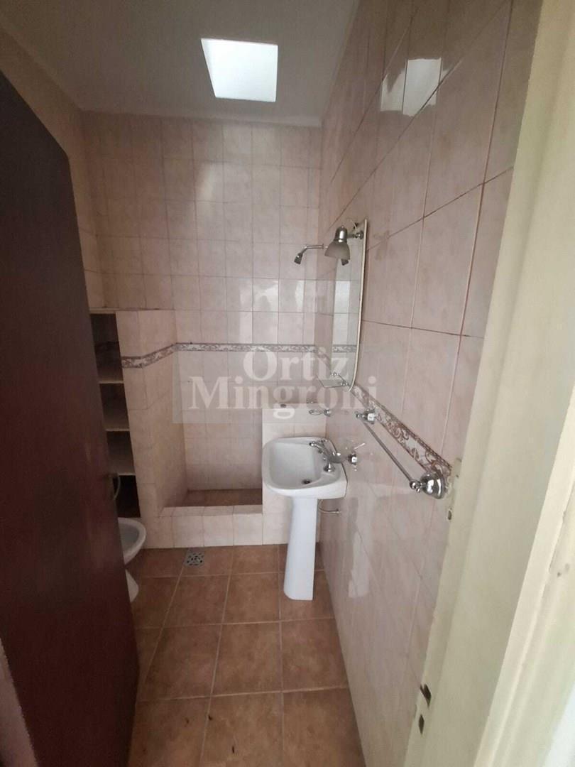 Departamento PH en Venta en Banfield, Lomas de Zamora, G. B. a. Zona Sur 3