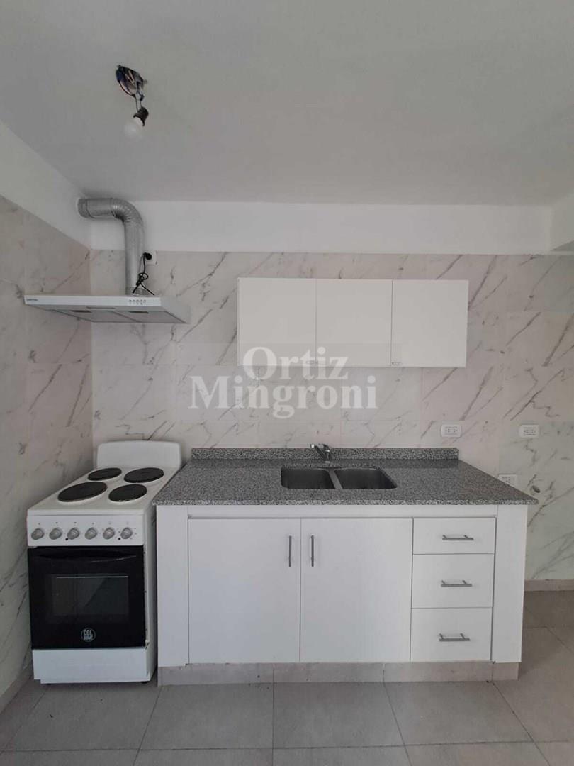 Foto de Departamento Dúplex en Alquiler en Lomas de Zamora, G.B.A. Zona Sur, imagen 3