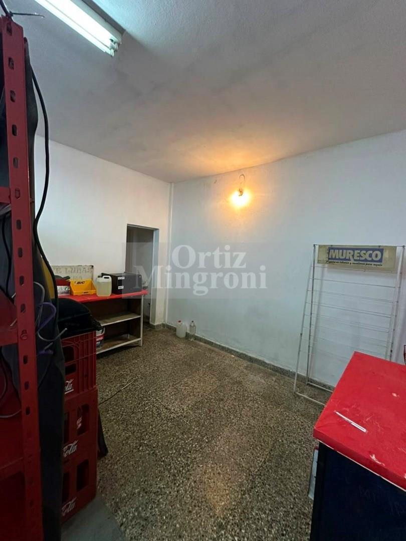 Foto de Local en Alquiler en Lomas de Zamora, G.B.A. Zona Sur, Argentina, imagen 3