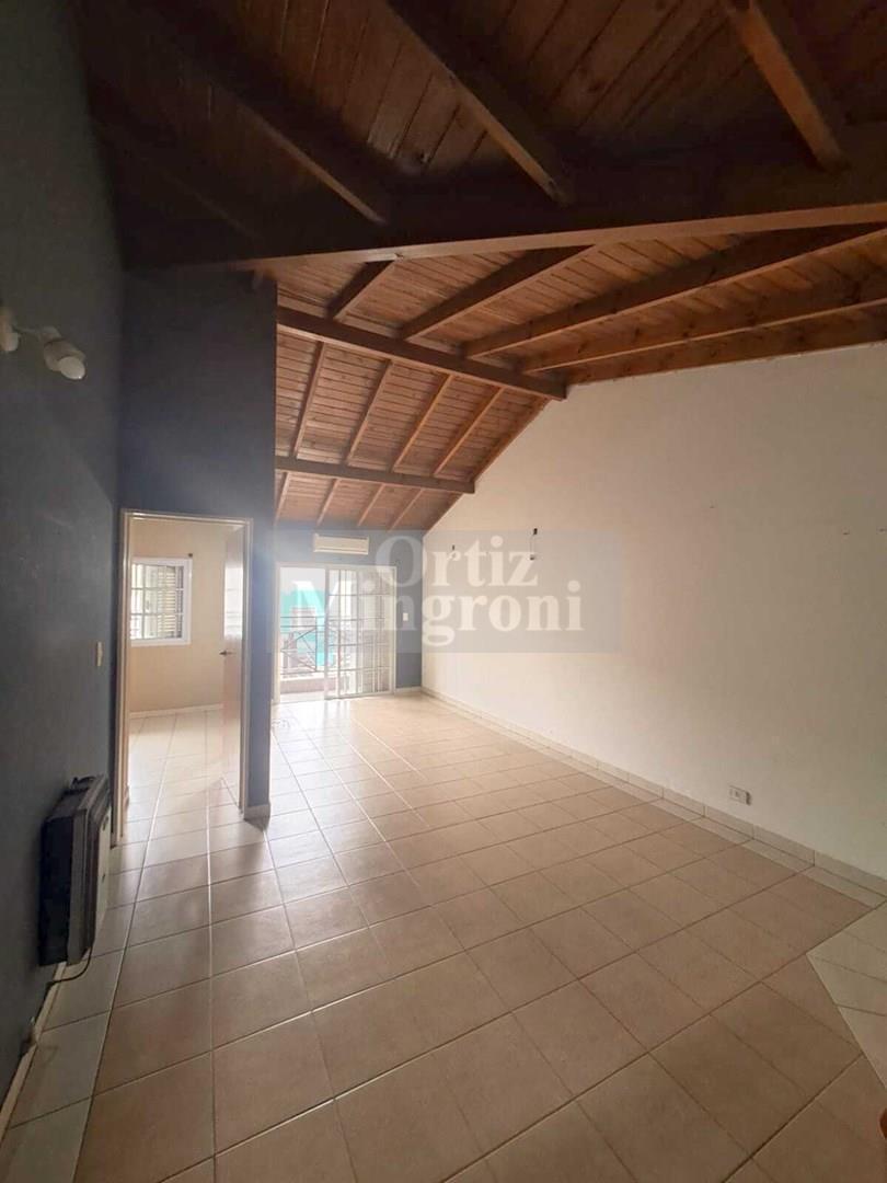 Foto de Departamento en Alquiler en Lomas de Zamora, G.B.A. Zona Sur, imagen 4
