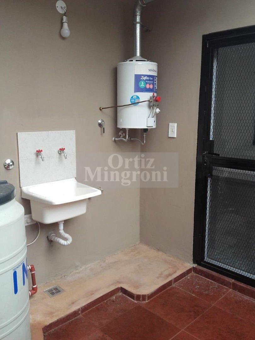 Foto de Casa en Alquiler en Lomas de Zamora, G.B.A. Zona Sur, imagen 4