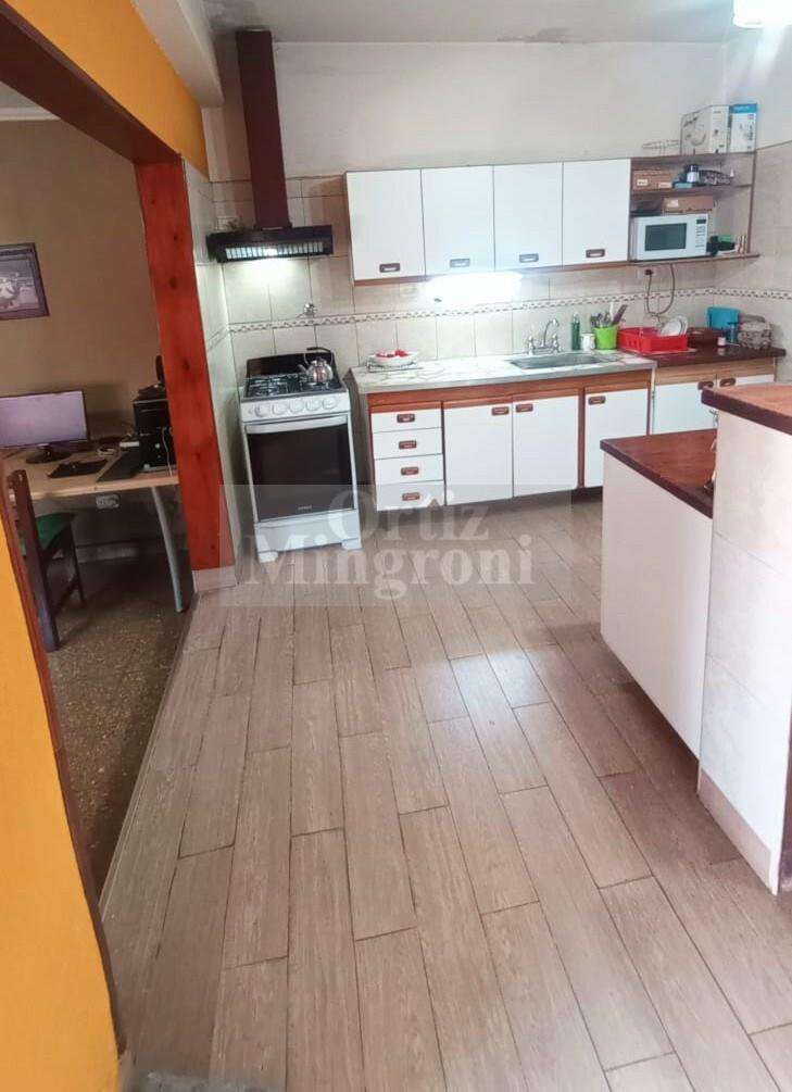 Foto de Departamento PH en Venta en Lomas de Zamora, G.B.A. Zona Sur, Argentina, imagen 5