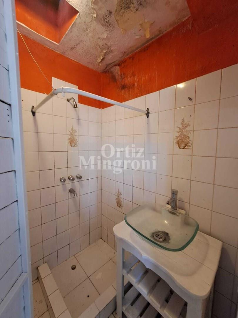 Foto de Departamento PH en Alquiler en Lomas de Zamora, G.B.A. Zona Sur, imagen 2