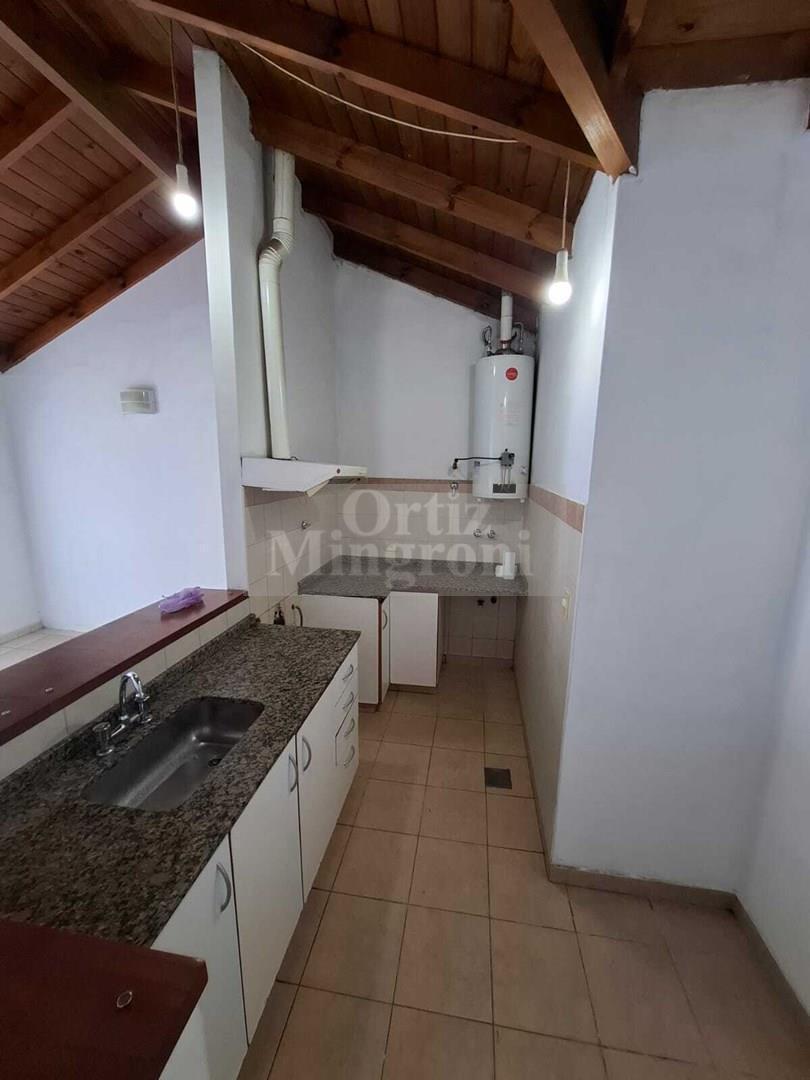 Foto de Departamento en Alquiler en Lomas de Zamora, G.B.A. Zona Sur, Argentina, imagen 3