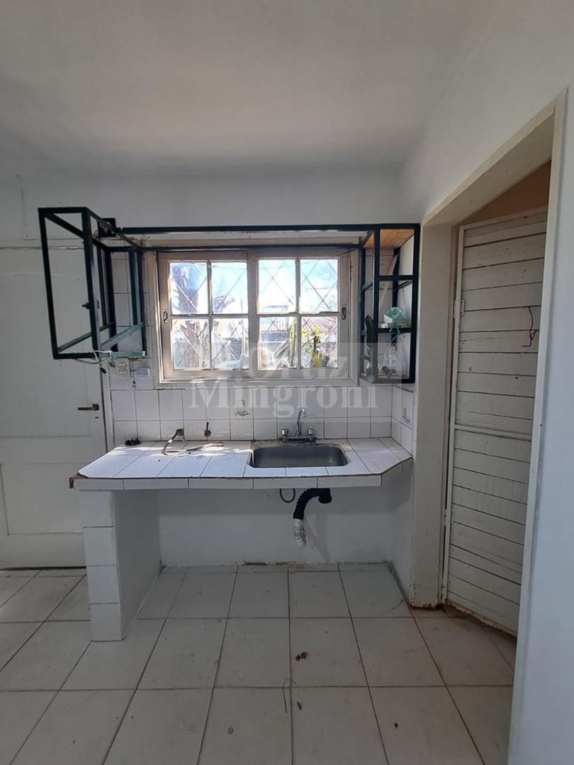 Foto de Departamento PH en Alquiler en Lomas de Zamora, G.B.A. Zona Sur, imagen 4