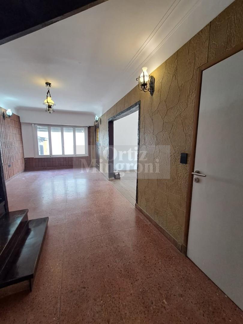 Foto de Casa Chalet en Alquiler en Lomas de Zamora, G.B.A. Zona Sur, Argentina, imagen 2